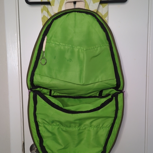 Cloth And Canvas Lightweight Floral Design Backpack - Picture 9 of 16